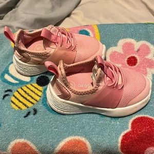 Cat & Jack pink toddler girl size 5 tennis shoes